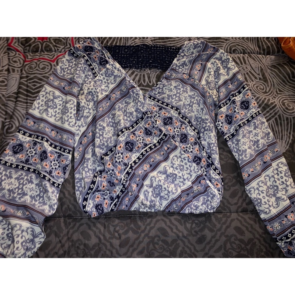 Floral long sleeve blouse
